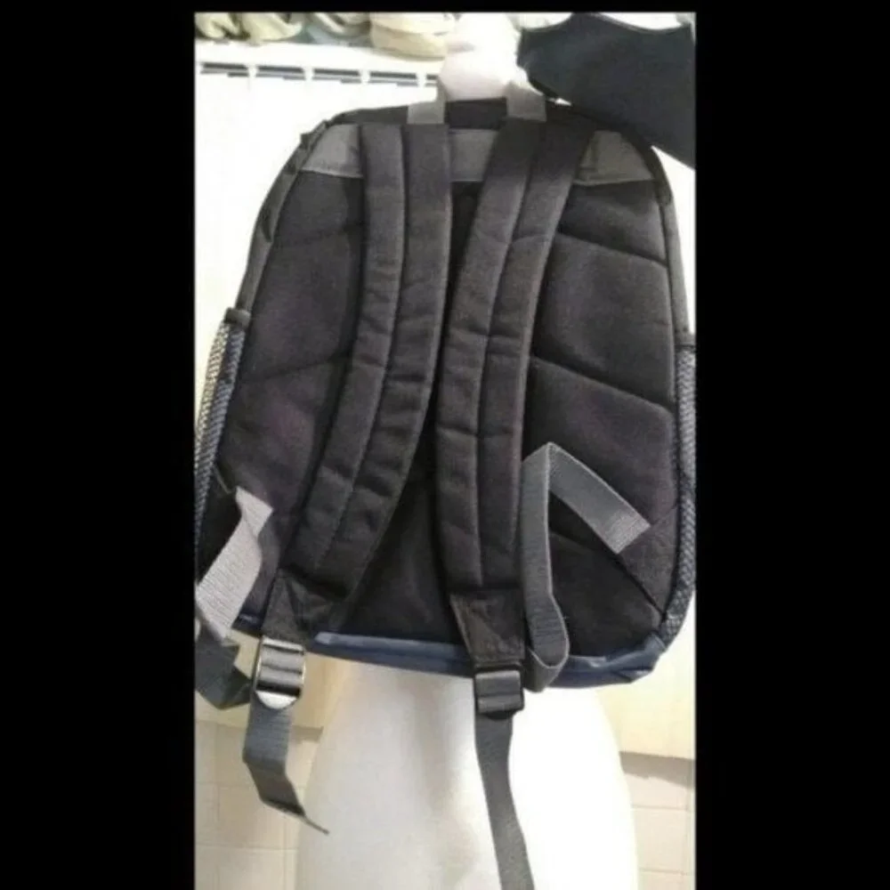 BATMAN BEGINS BACKPACK W/BONUS PENCIL CASE (NWT)